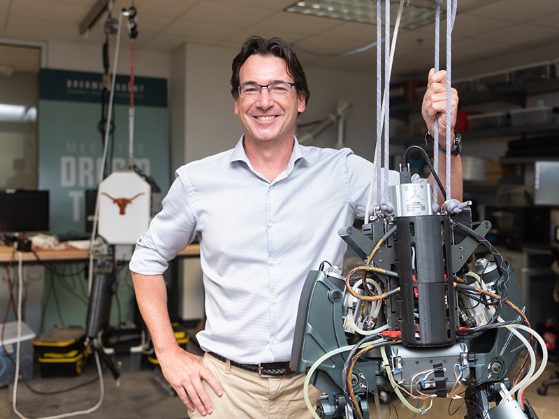 Texas Engineer Luis Sentis